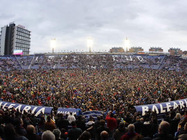 LaLiga's tweet photo. ¡Estamos buscando la foto de la temporada en #LaLiga123! ¿Nos ayudas? 📸🔝

Disfruta de todas y vota por tu favorita: https://t.co/jVa3DpqKx0 https://t.co/zH6az71dCQ
