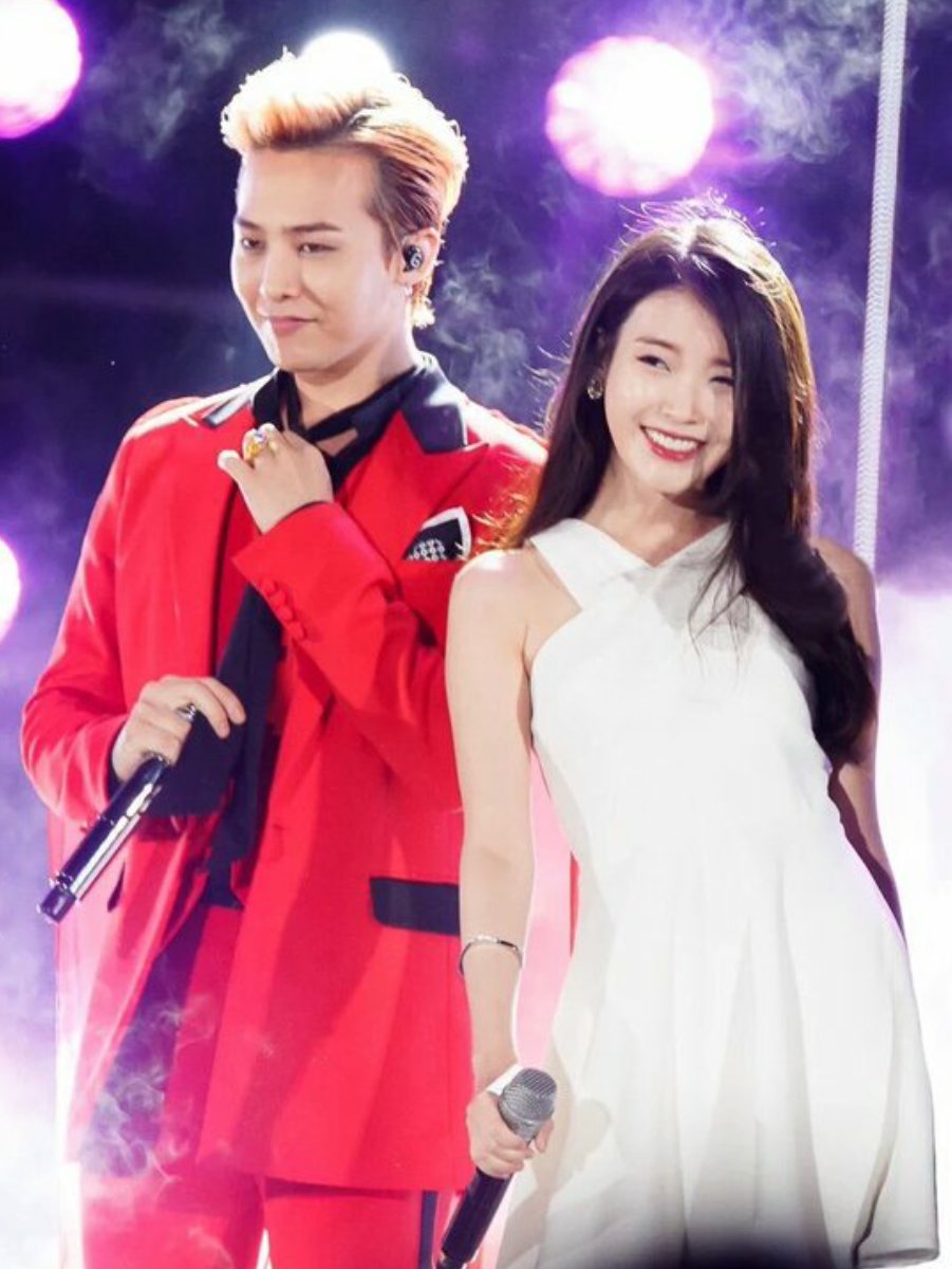 LizAlberio's tweet photo. IU×GD
2012  vs  2015  vs  2017
😆😆😘😘 https://t.co/36BJHIcylI