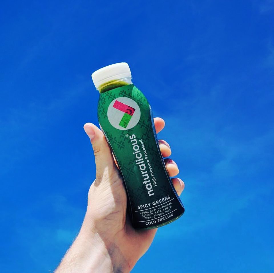 natur_uk's tweet photo. No better way to spend your Monday other than in the sun with a cold pressed juice #SpiceyGreens #ColdPressed #Naturalicious https://t.co/98G3pgpvXx