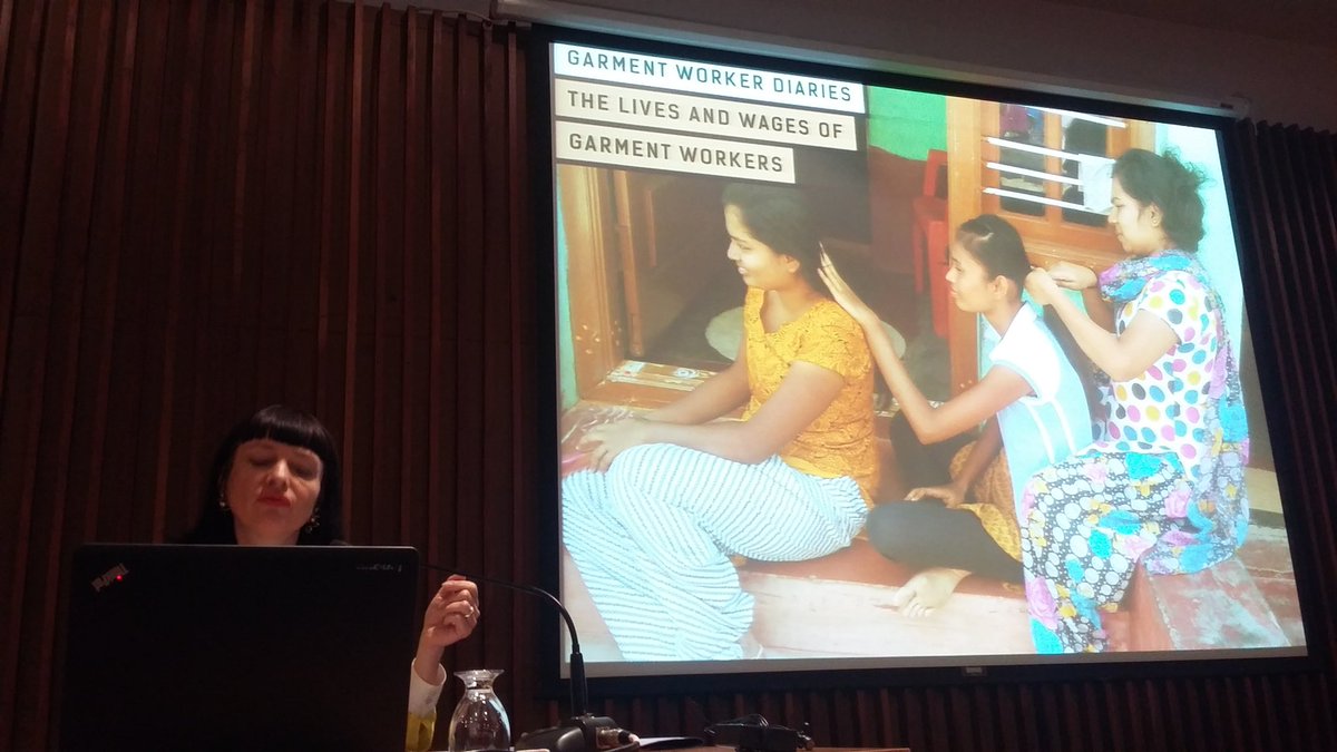 "Sé por experiencia propia que hay una mejor manera de hacer negocios en la industria de la #moda" <a href="/Carrysomers/">Carry Somers</a> #whomademyclothes