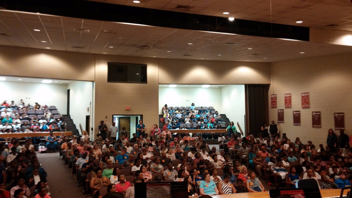RolfeMS's tweet photo. Parents, thank you for attending the 6th Grade Awards Program this morning!  #watchmetil2021 https://t.co/Z2CpNOq6Nu