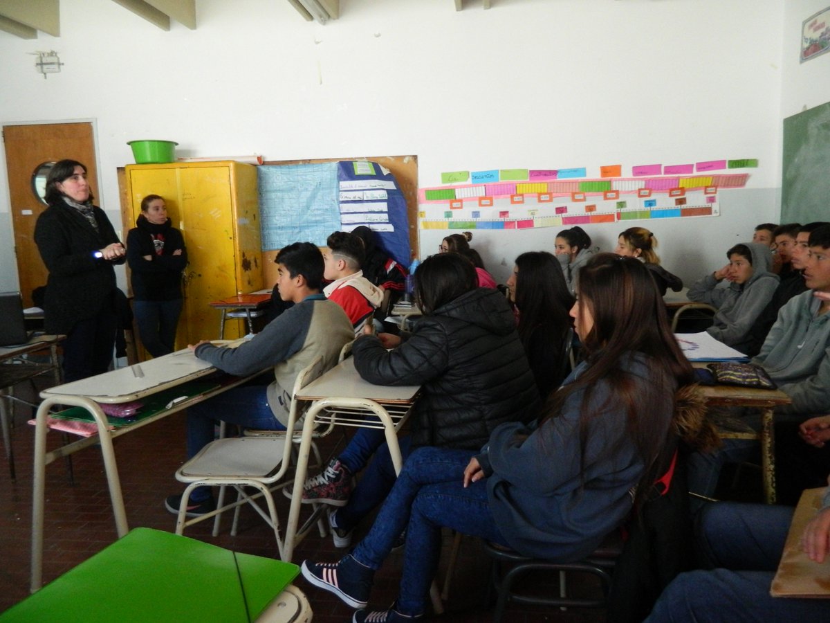 INTEMA_MDP's tweet photo. Charlas en la Escuela 204 y 214 en zona del Puerto de Mar del Plata https://t.co/Xq3fx7H23p