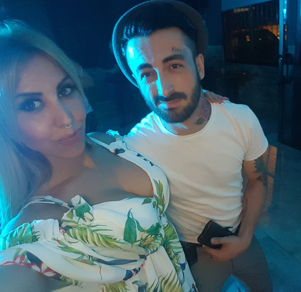_AmandaGH16_'s tweet photo. Q alegría poder abrazarte y sentir q nada entre nosotros ha cambiado. Mi pitxin @_AritzGH16_ ❤ #amistadverdadera #loamo https://t.co/TpHZ0LduPL