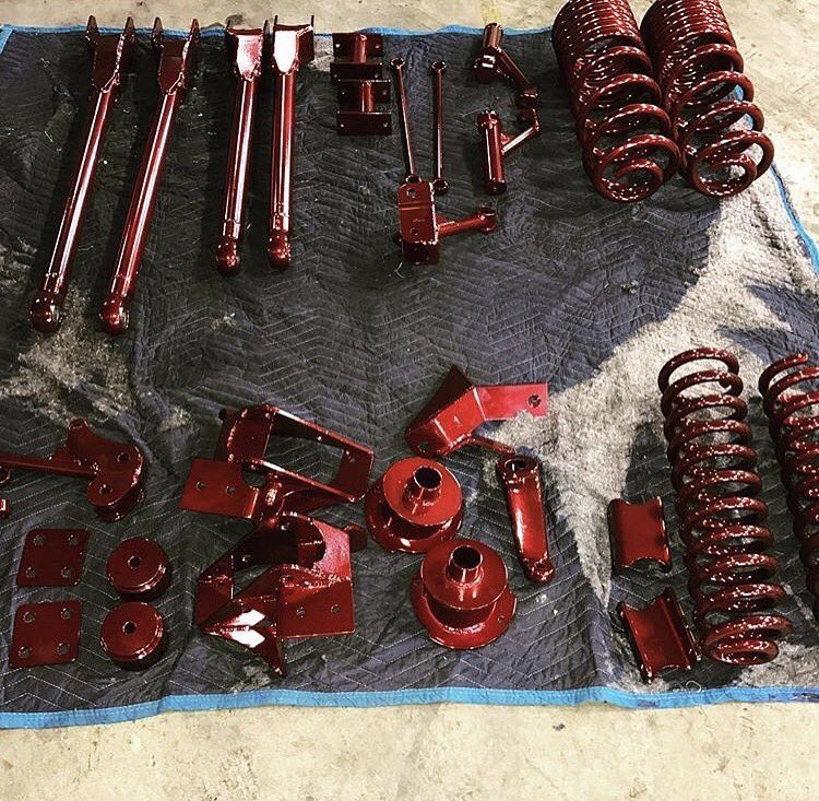 fabtechoffroad's tweet photo. #MaximumAltitude taking it one step further and coating our #Ram #2500 #4Link kit with candy ruby! https://t.co/S3RsoBAVfx