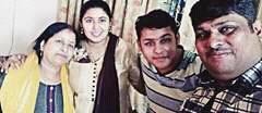 diahamanda18's tweet photo. Family @devjoshi10 https://t.co/0IHPAgHsYU