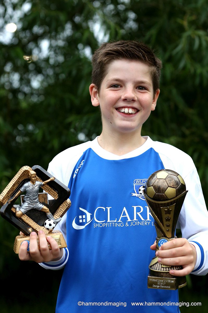HamsterLeftBack's tweet photo. Delighted to have won 2 personal trophies in my 1st season with #Wilford #Lions Most improved #player under 10's #lovinglife #livingthedream https://t.co/JISqtiA5D0