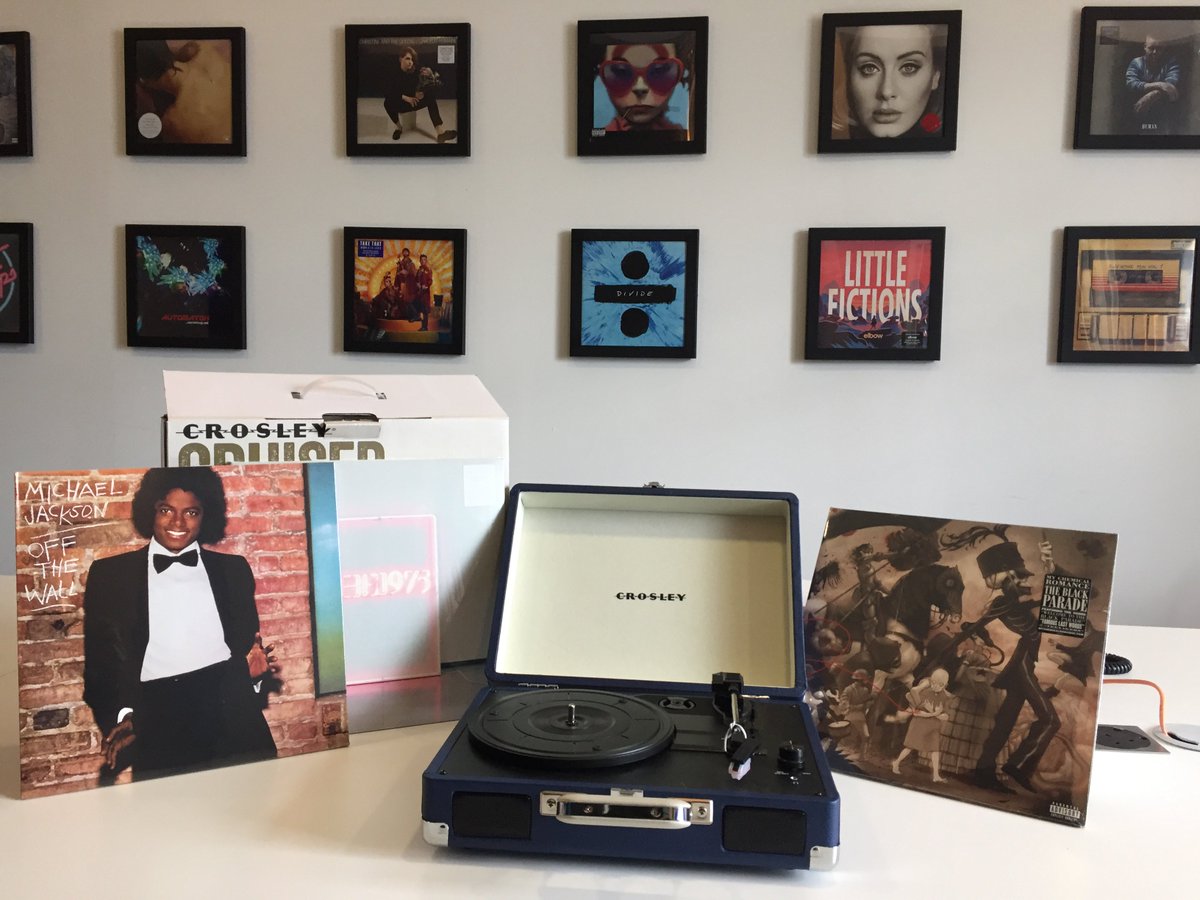 Official Charts tweet media