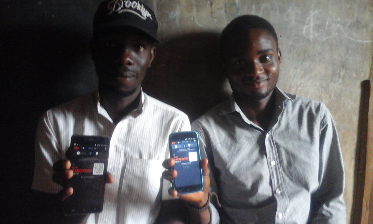 G59406456's tweet photo. @AmandaB_Johnson Introducing #FirstDashWallet to my cousin. He is loving it on @jaxx_io wallet. 
XoUUQeTyzB6T1oswmzdqM2b4cSfELWev4a https://t.co/VJJbaR8YrC