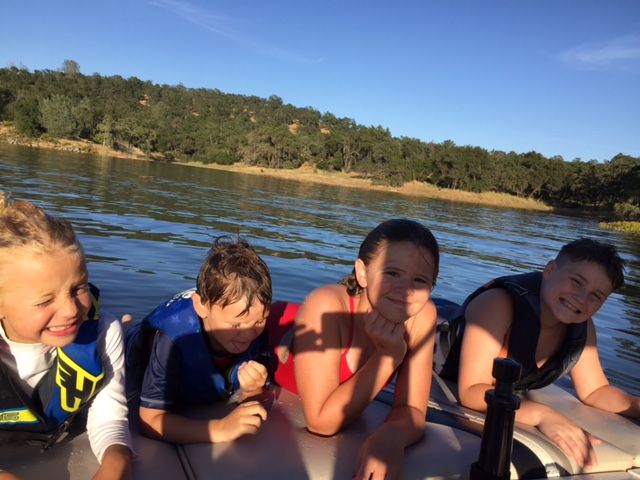 SJNDFolsom's tweet photo. It's great living so close to a nice, full lake! #SJNDSSummerSelfieBingo #funonaboat #sjnds # https://t.co/vkEvkyinok
