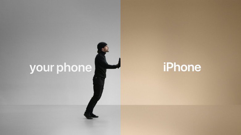GabyLRK's tweet photo. Is it just me who is reminded of the classic "I'm a Mac. I'm a PC" by the latest series of split-screen @Apple ads #nostalgia #ImAMac https://t.co/e3x4658j7z