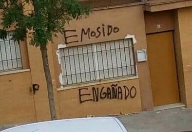 HumbertGarMar's tweet photo. Cuando te dicen q selectividad este año iba a ser más fácil, y te ponen en historia los gobiernos democráticos #selectividad2017 https://t.co/eJfAup1Zrj
