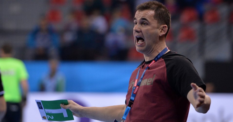 Raul Gonzales coached <a href="/HCVardar/">RK Vardar 1961</a> to victory in the #veluxehfcl. How far can he go with the Macedonian national team? cro2018.ehf-euro.com/newsdetail/mac…