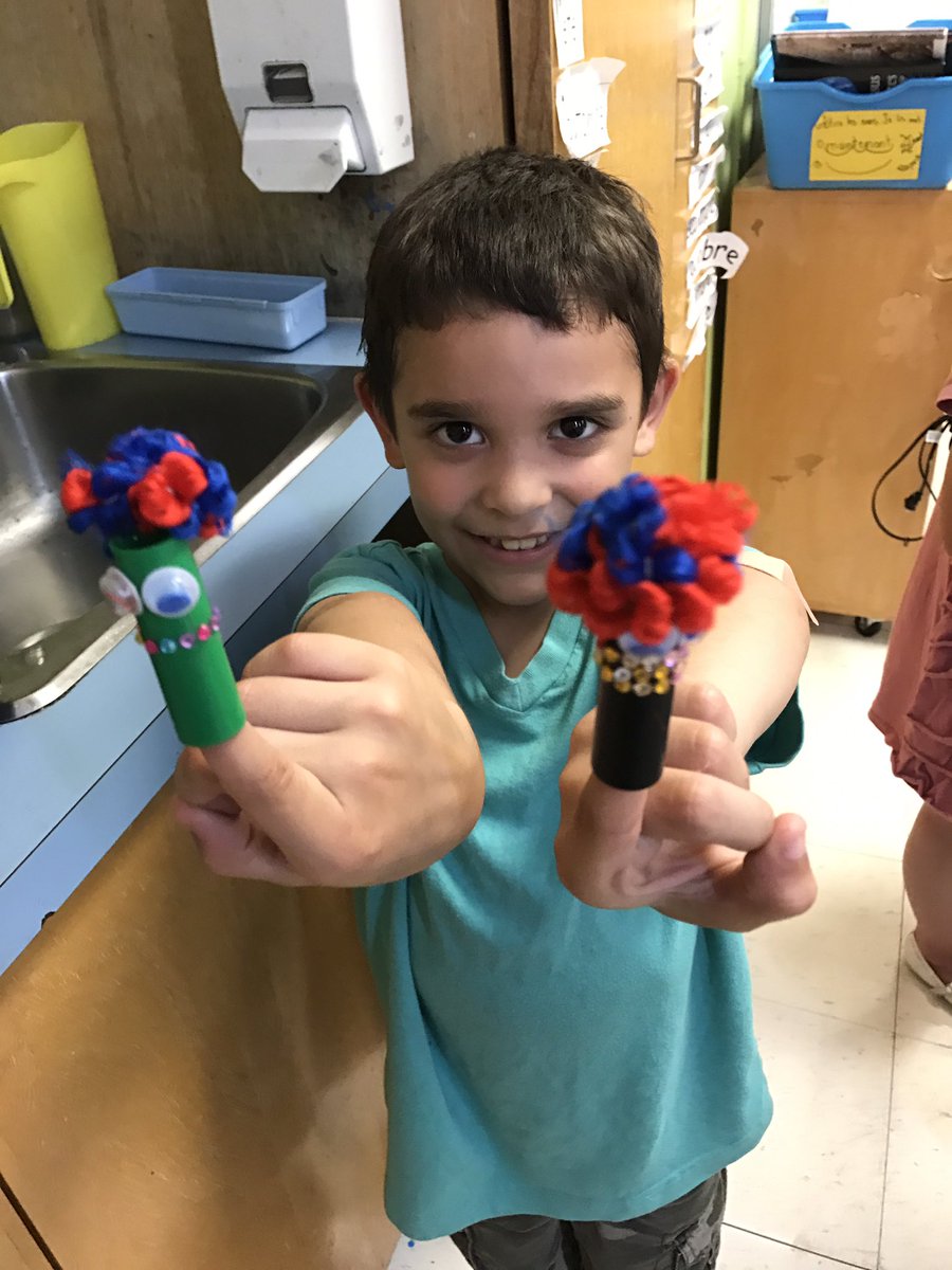 Création de nos marionnettes avec les bouchons de Crayola ! #reutiliser #céativité