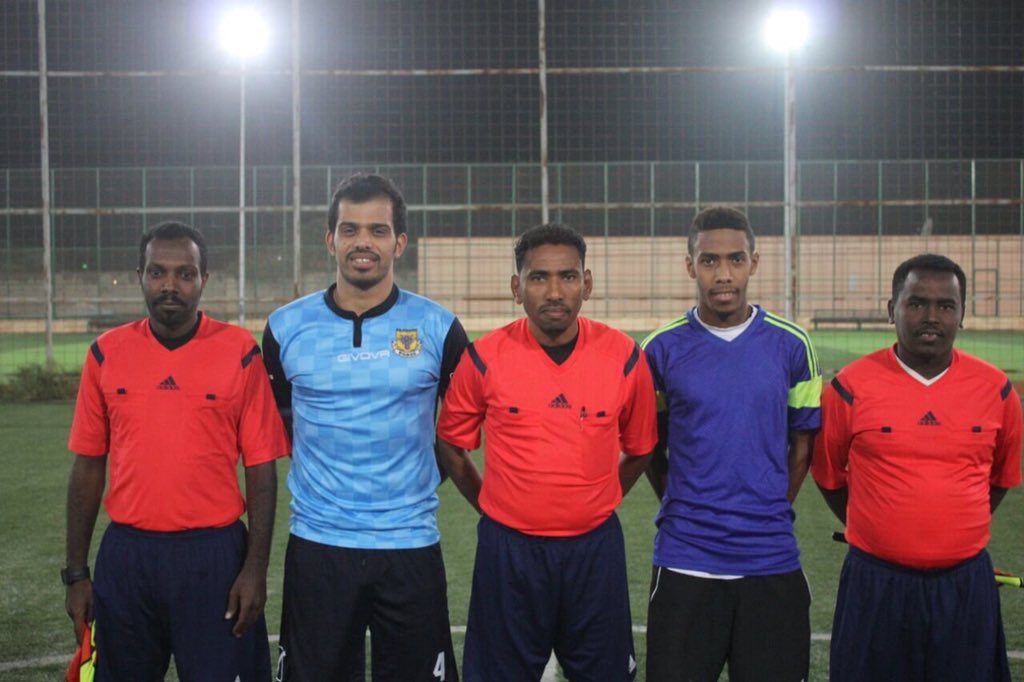 1010Almaseef's tweet photo. @SambaCourts @abdelbaky1980 لماذا لم تكمل لجنةالحكام عملها في تنظيم البطولات المقامة بملاعب السامبا بقيادة ا. محمد جبرتي سأذكر الأسباب لكم ١ https://t.co/SWzhdXhXyY