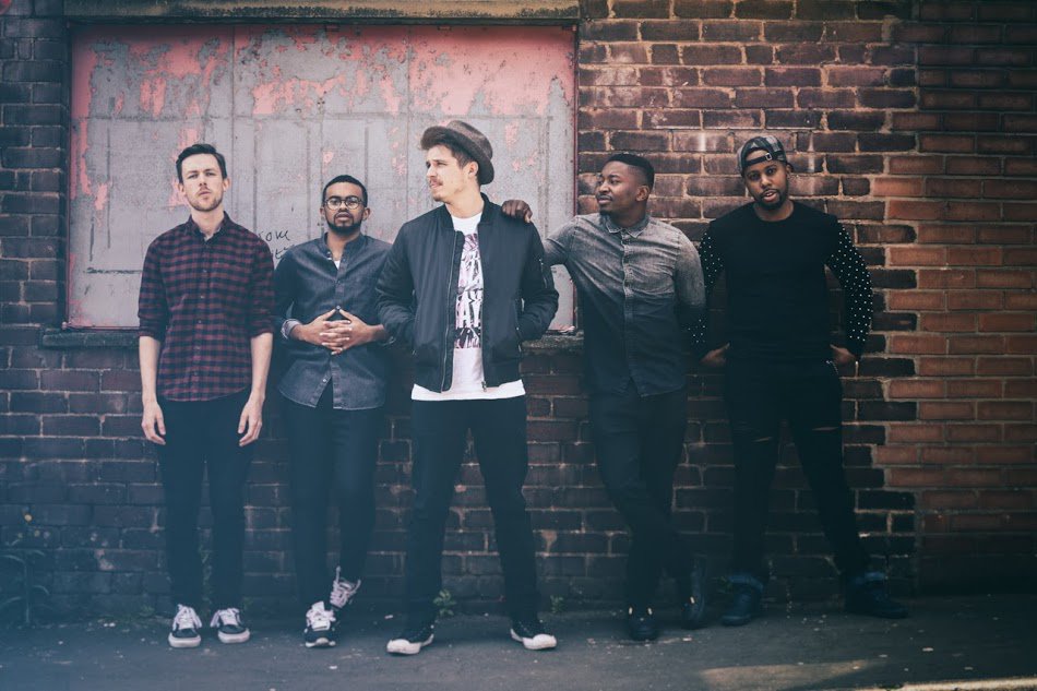 Warble_Ents's tweet photo. *BAND ADVICE* Check out these tips from a professional photographer for planning your next photoshoot >> https://t.co/bP4i9fcjBL #BandAdvice https://t.co/Qvlzi05VNV