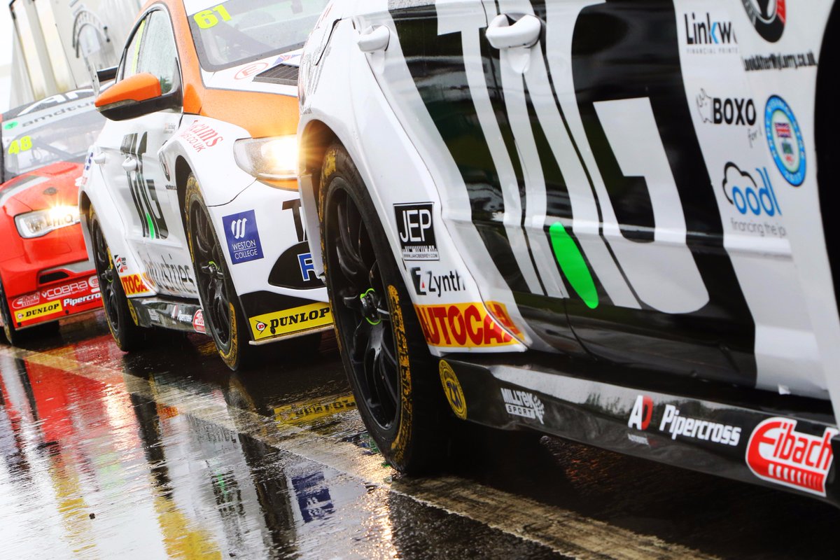 Zynthltd's tweet photo. Great day at Croft race circuit yesterday for the @DunlopBTCC supporting our website partner @JakeHillDriver Photo courtesy of @JakobEbrey https://t.co/i30n3aFvHP