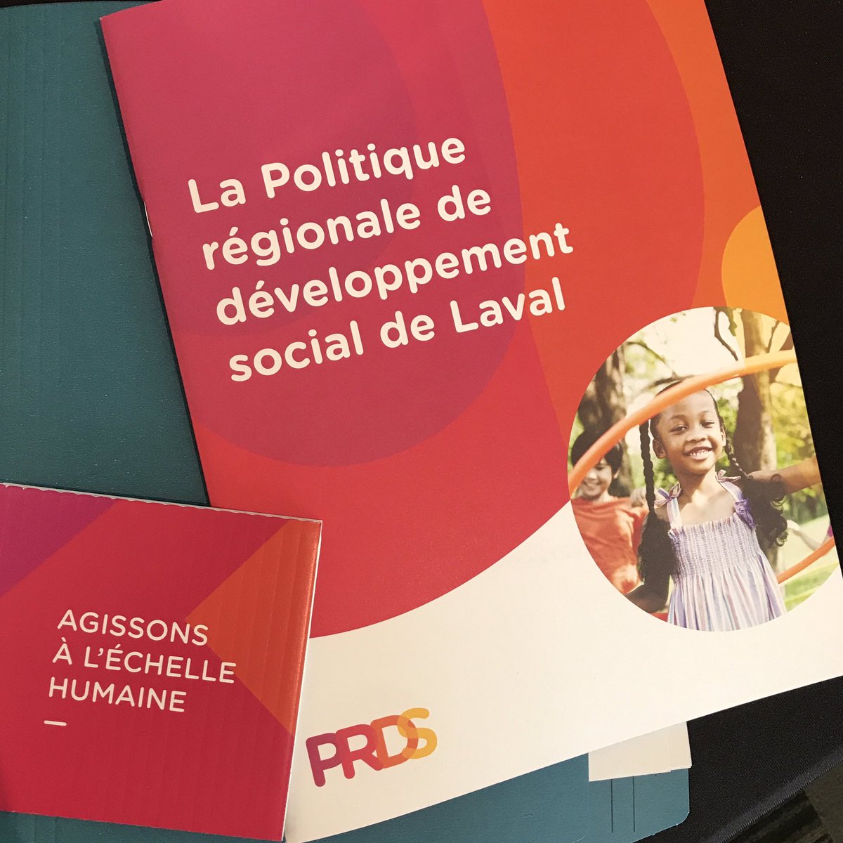 NicholasBorne's tweet photo. Lancement de la 1ère Politique régionale de développement social. Fier d'avoir fait partie du comité de pilotage de cette Pol. #PRDSLaval https://t.co/YrhSMlEWkL