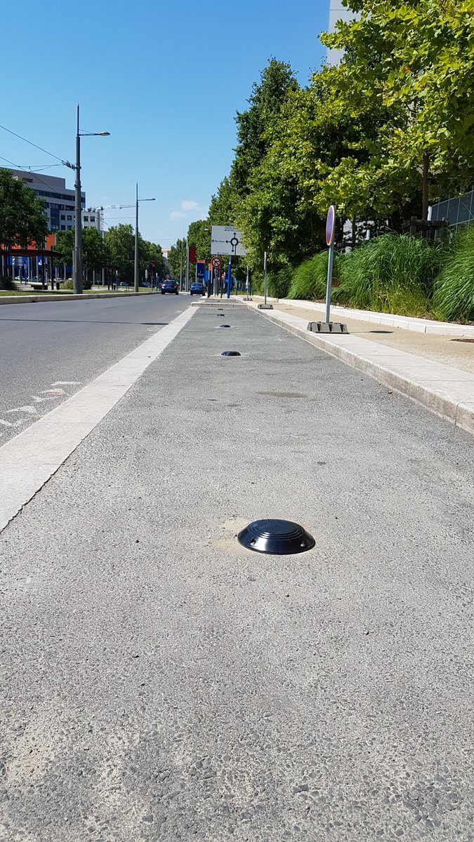 SynoxLive's tweet photo. #SmartCity🌁Les places de parking connectées sont en cours de déploiement sur @Montpellier3m 🚧Votre stationnement va devenir intelligent🚗 https://t.co/HHnzsjVLeV