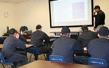 TrinitySafety_'s tweet image. Trinity Safety's training programs are unmatched in the industry. Get the best training available from the best trainers! #TSCSafety