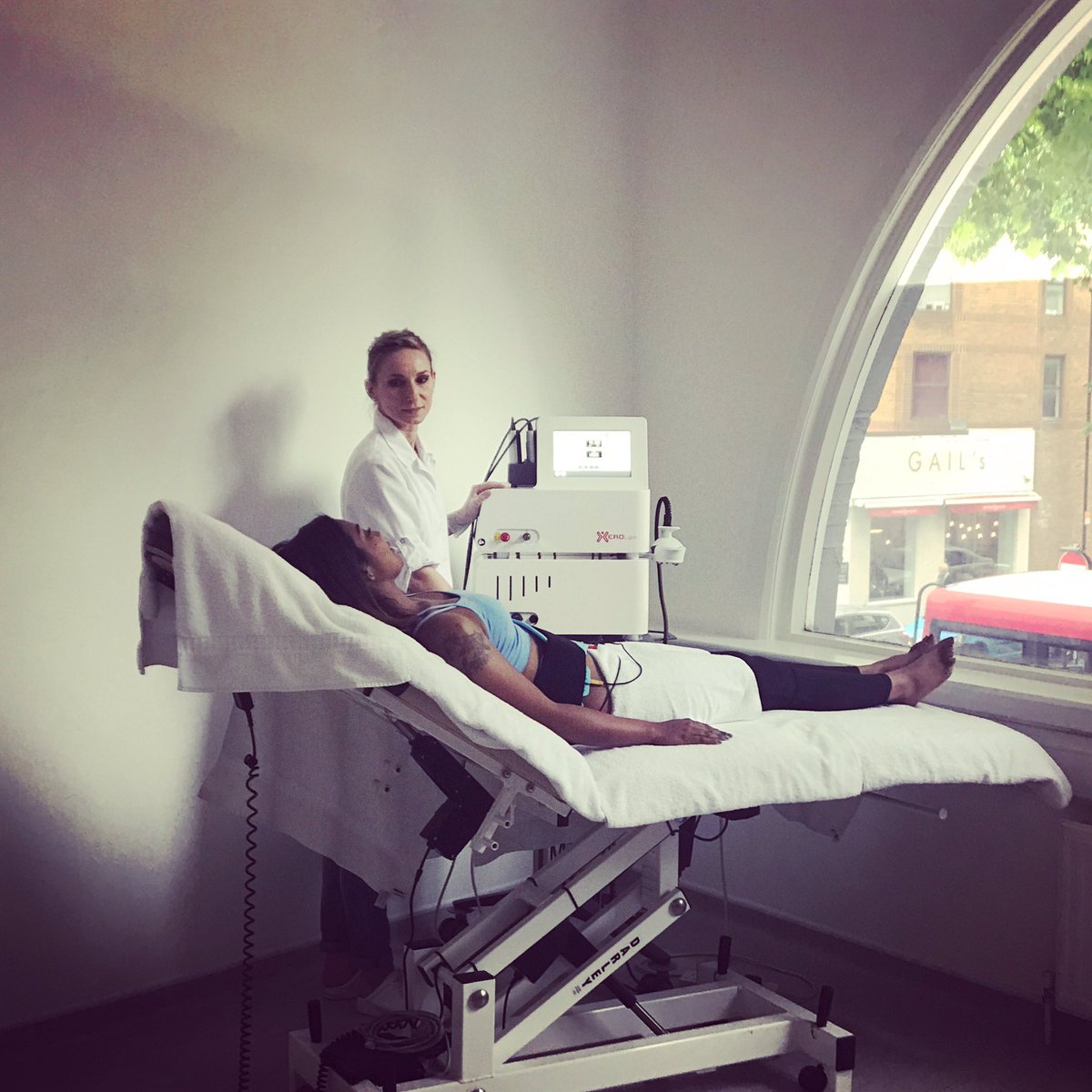 XeroLipo's tweet photo. Non-invasive Painless #bodysculpting  from #xerolipo what have you got to lose? https://t.co/dR1twFke0b #inchloss #aesthetics #bikiniseason https://t.co/UPrnPF1EB1