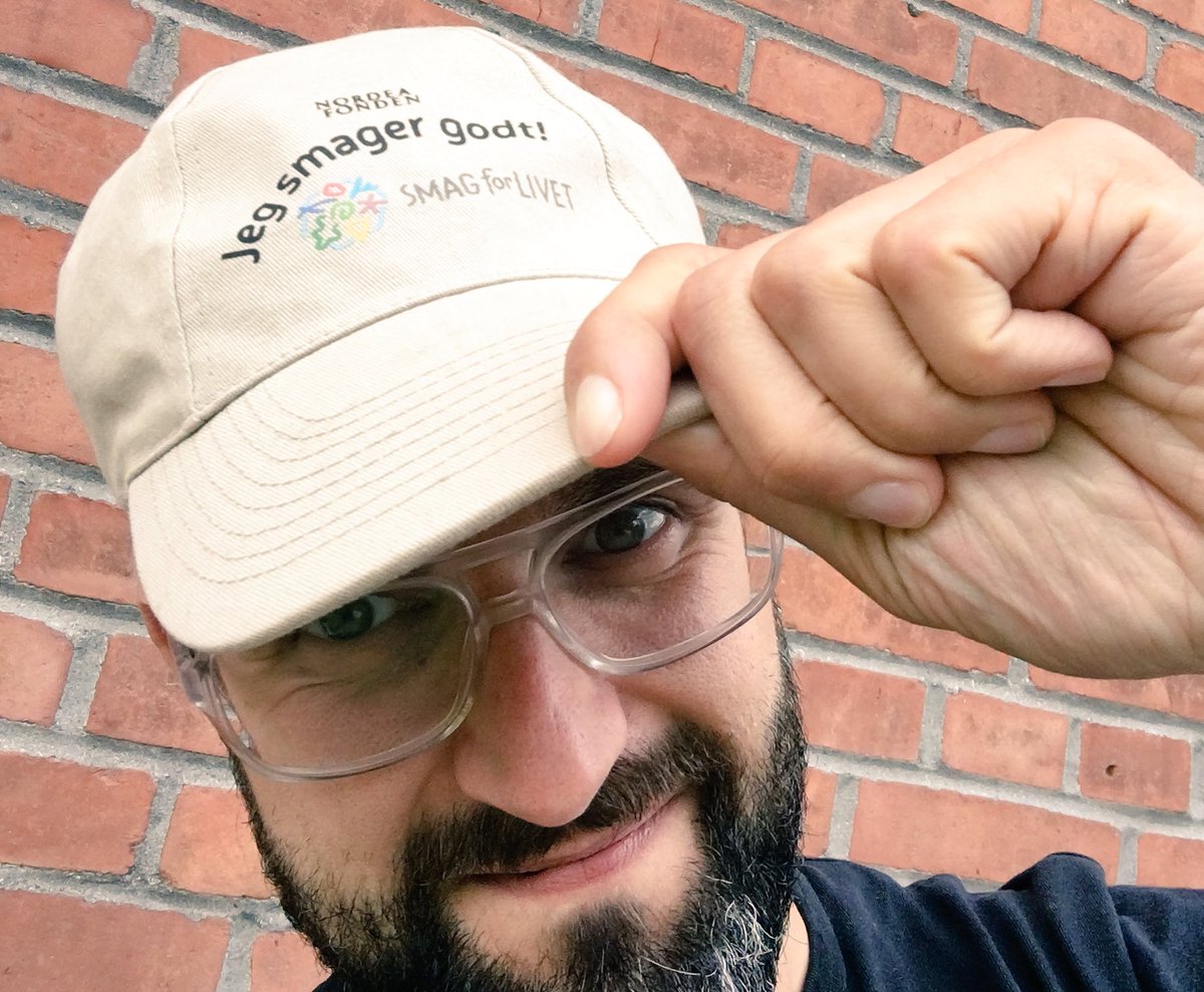 Tar til #fmdk for at samtale om smag+mad som udgangspunkt for forskning, (ud)dannelse og læring. Mødes gerne m ligesindede:) #dkvid #dkfood