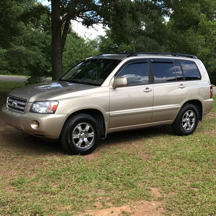 TheMgue's tweet photo. My new ride🚙😍✌🏻 #GoldenGirl https://t.co/vkmHSgf2km