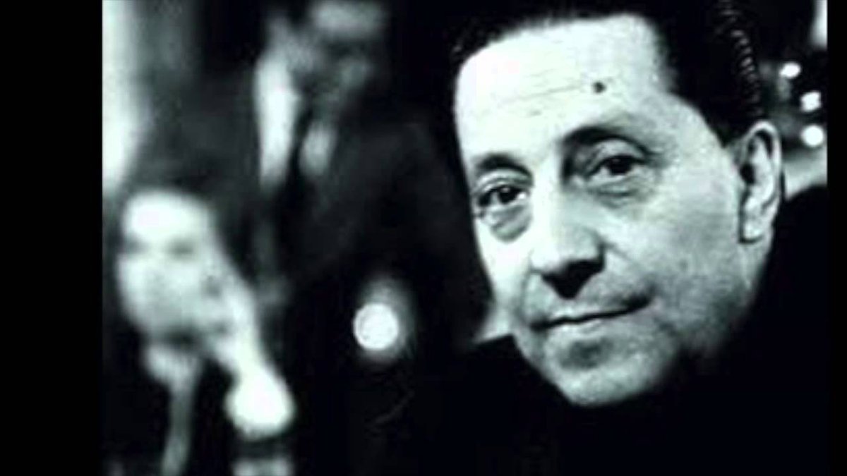 illibraio's tweet image. "Io vivere vorrei addormentato | entro il dolce rumore della vita." Nasceva oggi Sandro Penna.