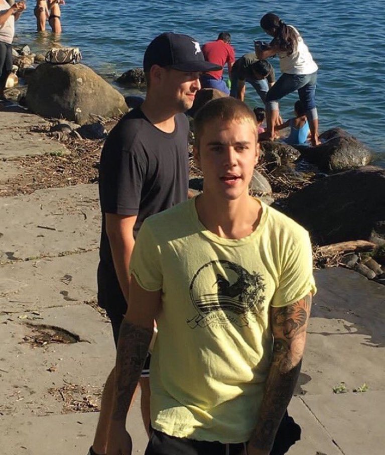 postsjustin tweet picture