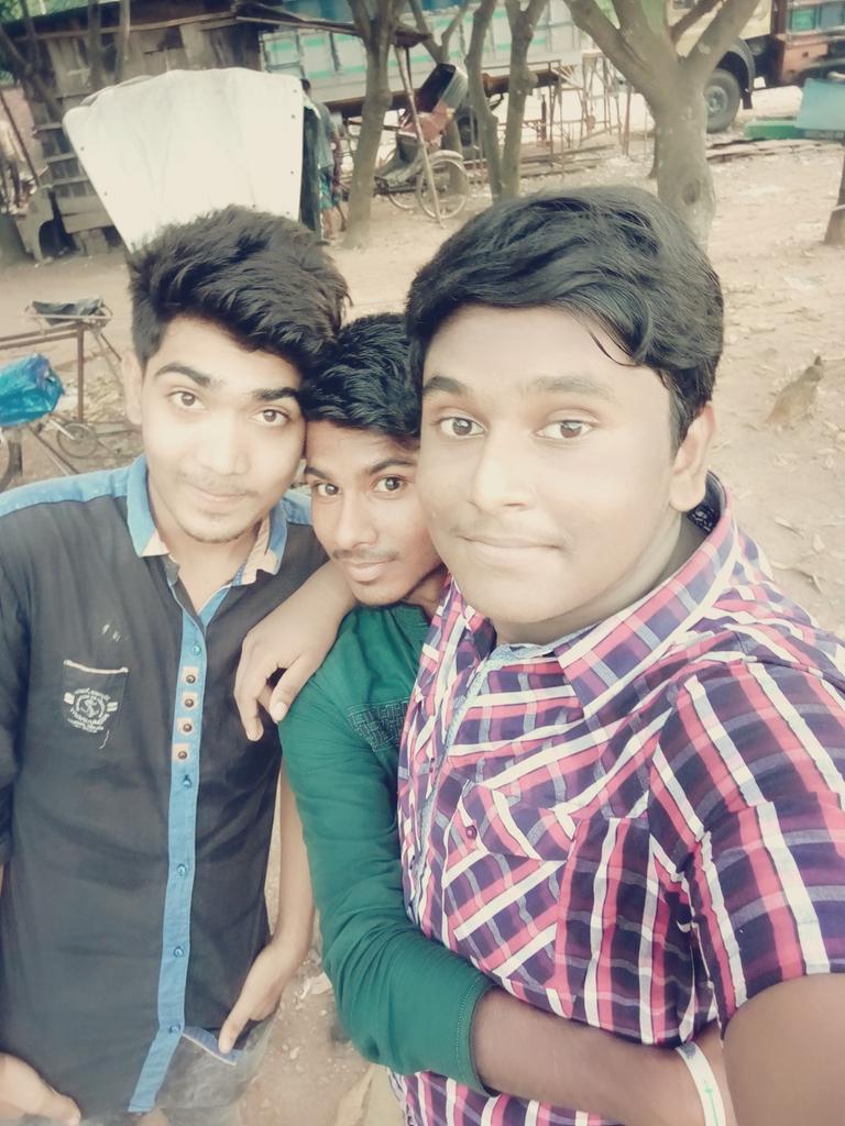 MdSejan8's tweet photo. time pass with frnd... https://t.co/5gnj2zQj4n