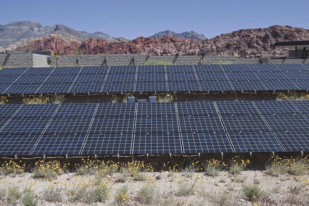 ACORE's tweet photo. Utility-scale #solar prices fall below $1 per watt for first time; capacity expected to triple over next five years https://t.co/5e9NrMNTfp https://t.co/PlUUPuUddC