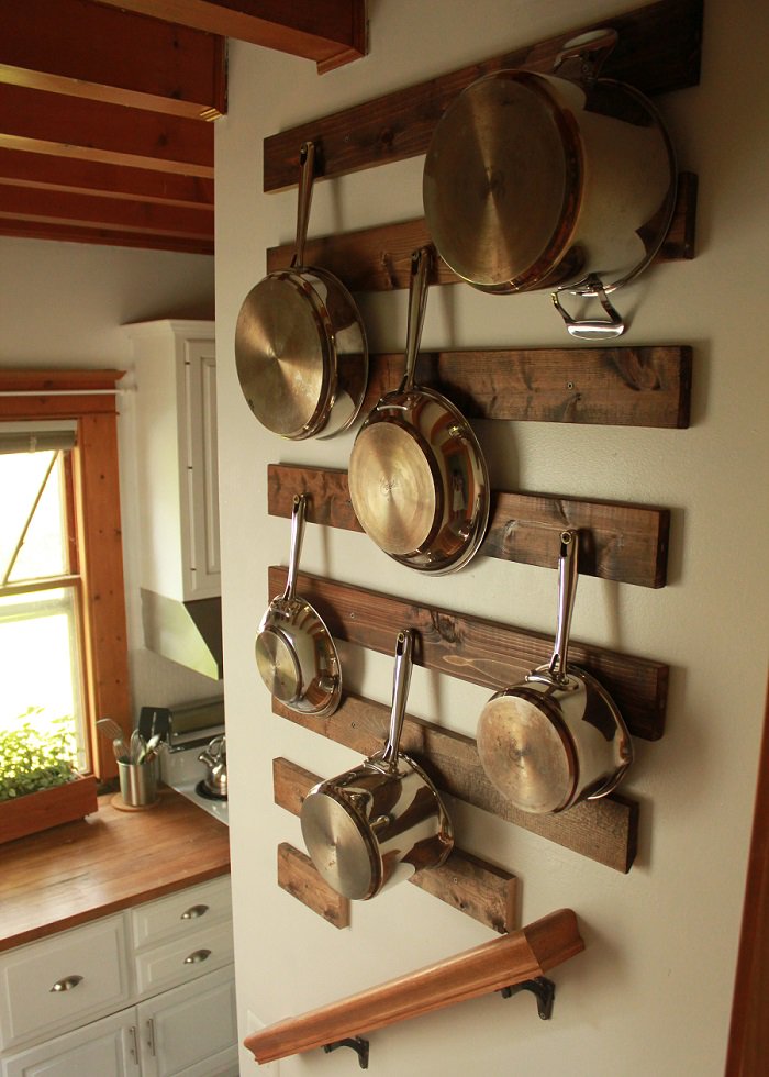 YongeAndRich's tweet photo. RT @BuzzBuzzHome "25 insanely clever kitchen organization #hacks:  https://t.co/xv2OMLYeTT" https://t.co/phhURJVuYK