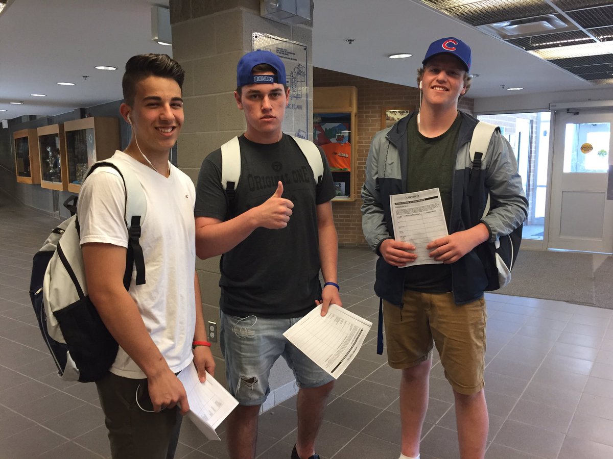 hmcleanEDU's tweet image. @ISSUpdates would like to send a big thanks to @TELUS for their donation of 100 backpacks &amp;amp; supplies for students in need! #bettertogether