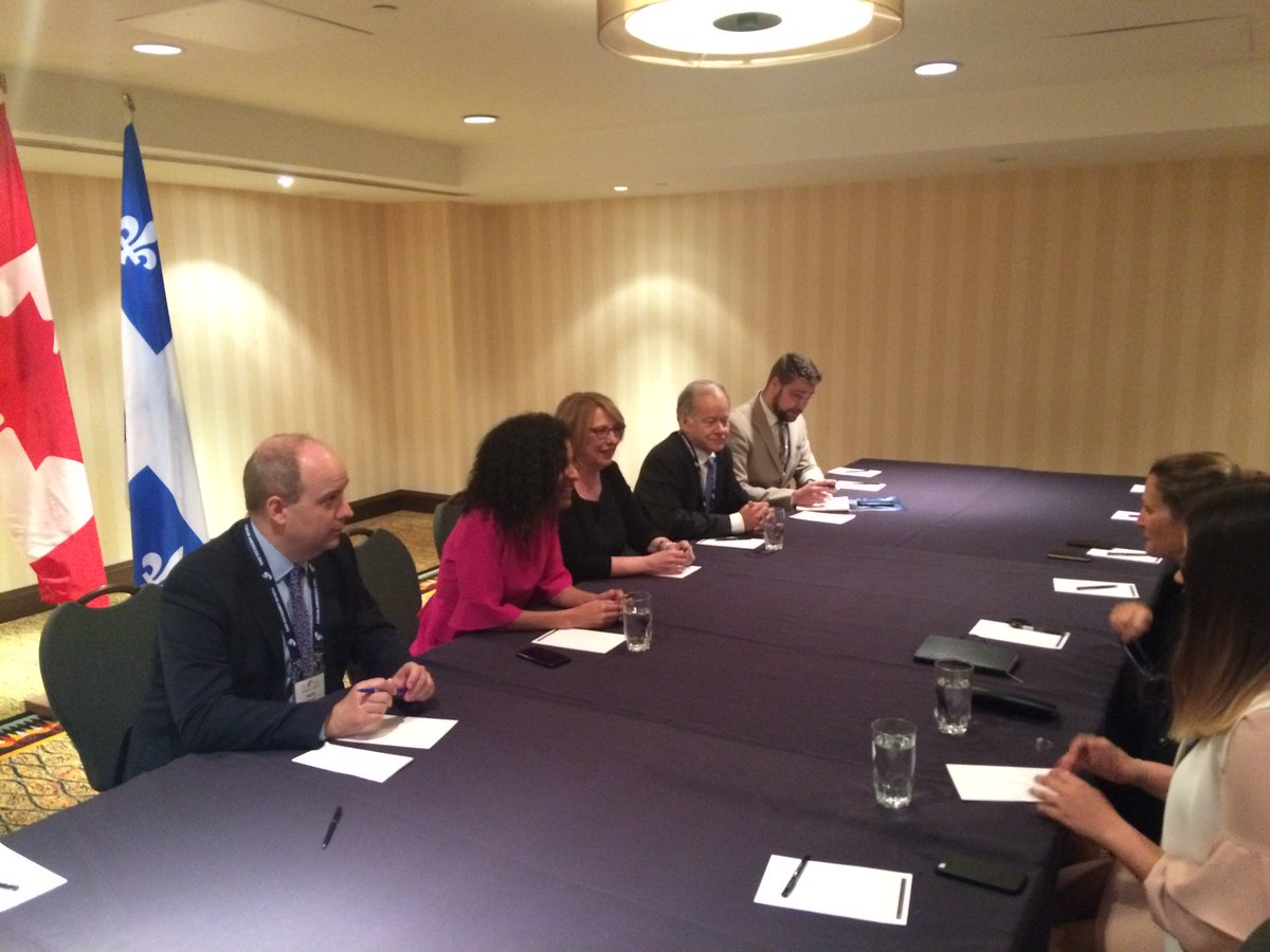 Rencontre trilatérale en compagnie de <a href="/cafreeland/">Chrystia Freeland</a>, <a href="/stpierre_ch/">Christine St-Pierre</a> et notre conseiller spécial pour l’ALENA, <a href="/Raymond_Bachand/">Raymond Bachand</a>. #ConfMTL #polqc