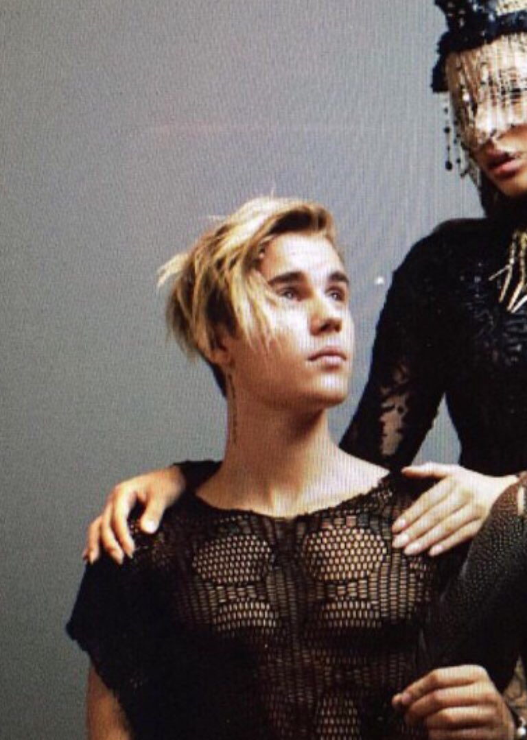 bestbieberlooks tweet picture