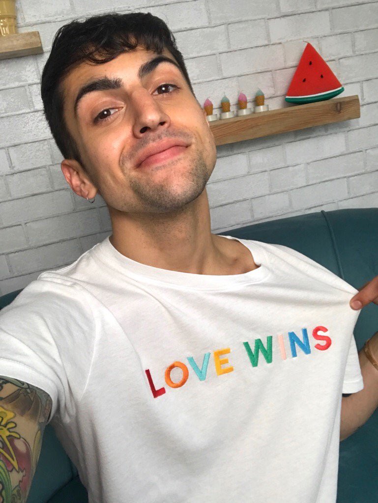 RTMitchGrassi's tweet photo. RT if Mitch Grassi has helped you in any shape or form! Happy #PrideMonth ✨ https://t.co/mdgc1NiU3e