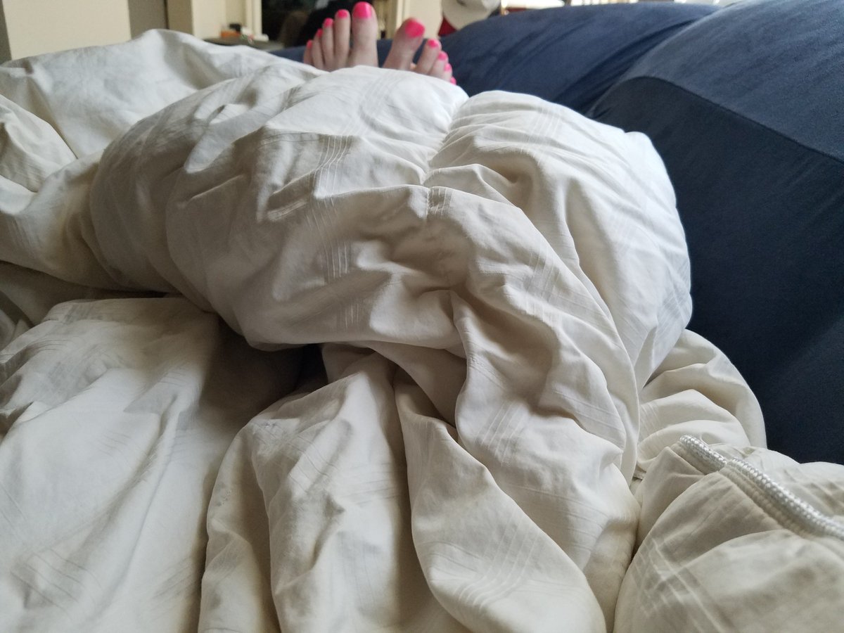 Sub_2_MissAnda's tweet photo. @findom_andabear went to bed YOUR sissy sub. Woke up and still one.... https://t.co/spZNULcLSG