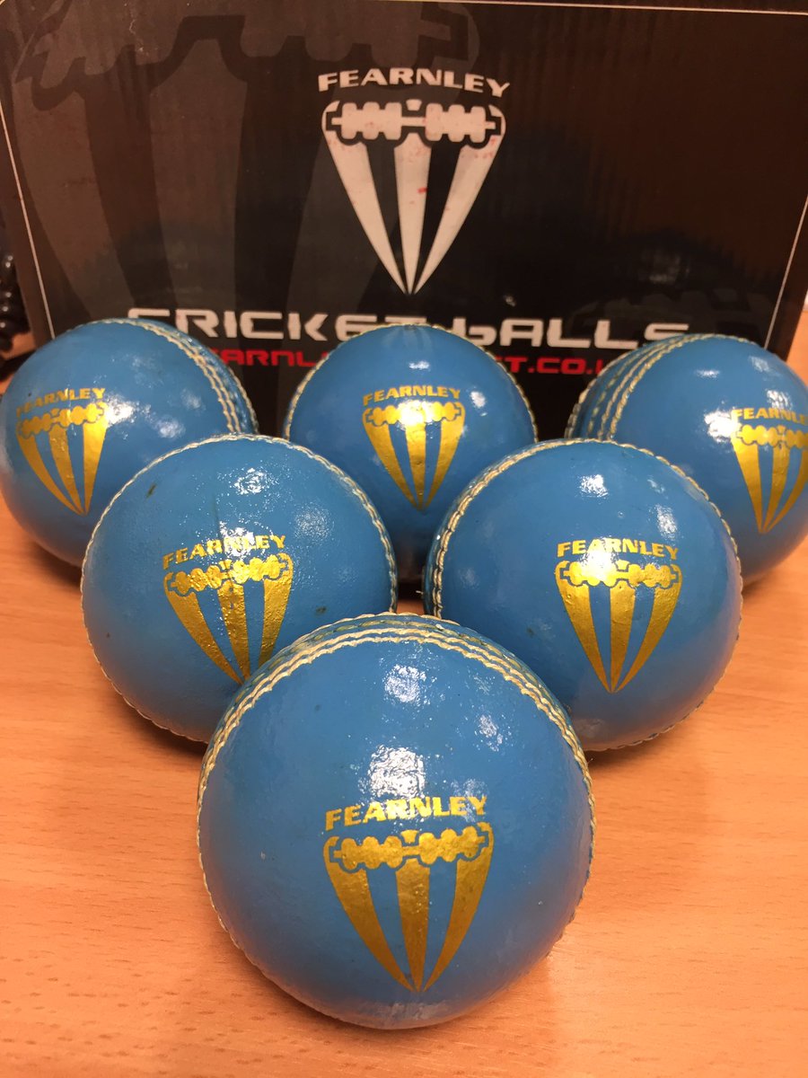 duncanfearnley's tweet photo. GIVEAWAY!! We are giving away 6 blue Yorker special cricket balls worth £30!Follow &amp; retweet to have a chance of winning. Comp ends Sun 18th https://t.co/mlrkojgEVG