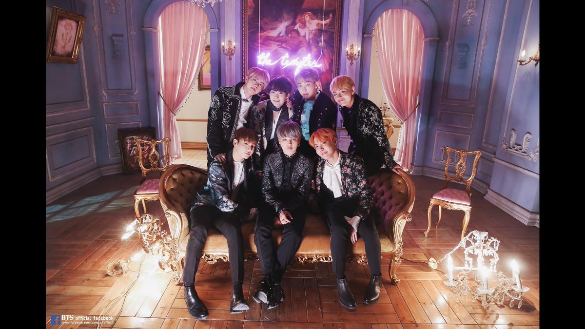 emmaa1605's tweet photo. Wow happy birthday BTS , I believe you! @BTS_twt #4yearswithBTS
Hwaiting 💪 tomorrow there is party idol 😍i cannot wait https://t.co/6Nqp6qaico