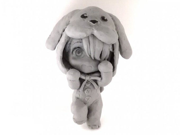 ヴィクトルの粘土(作りかけ)です 🐾 