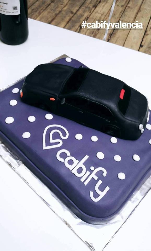 LIFEINHOME_ES's tweet photo. ¡¡¡¡ Feliz  primer Aniversario CabifyValencia!!!! #cabifyValencia #primeraniversario #valencia #cabifylover https://t.co/UkmrEI9hpz
