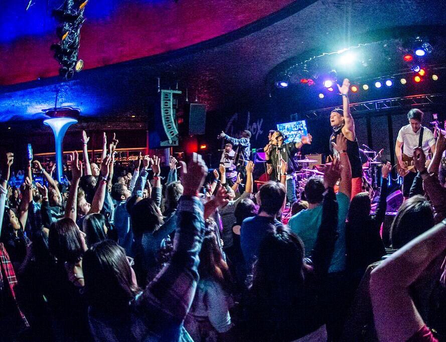 LionsAmbition's tweet photo. The love this weekend was over 9000. Thank you for giving us this night βπΌ@usbank #tourpossible #love #seattle @kexp @subpop @amazonmusic https://t.co/uDEuDNHpJV