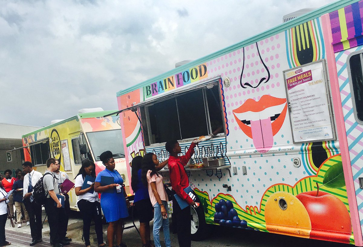 duvalbrainfood's tweet photo. The Mayor's Summer Youth Program is enjoying summer meals off the @DuvalSchools food trucks with @CareerSourceNEF this week! #FLbreakspot https://t.co/pGa1Qa9TJ6