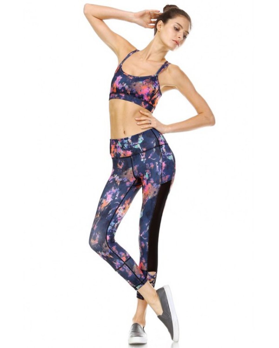 IFProUSA's tweet photo. Get your pose on girl

#workoutout #burn #getfit #yoga #gym #health #gethealthy #twerk #f... https://t.co/SYwqPJUfp1 https://t.co/Fwxxit2phV
