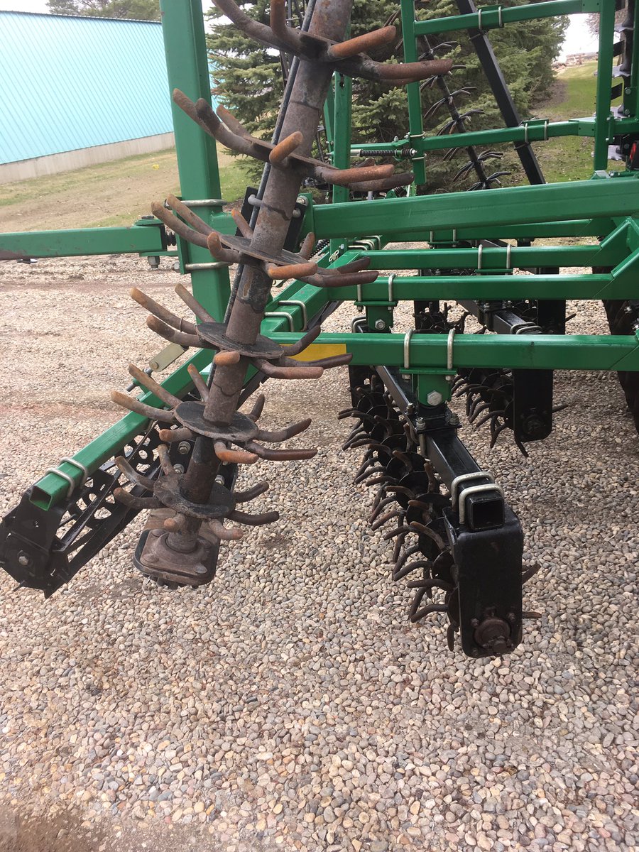 2011 40ftGreat Plains turbo-till for sale, DM or call 204-362-8237 for details, retweets appreciated! $53,000 OBO kijiji.ca/v-farming-equi…