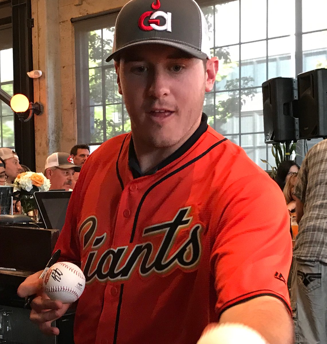 ReneeMahan1's tweet photo. @SFGiants future is bright! They were awesome last night! #TyBlach #AustinSlater hung out at the bar serving and signing! #generationalive https://t.co/HngOtcT01V