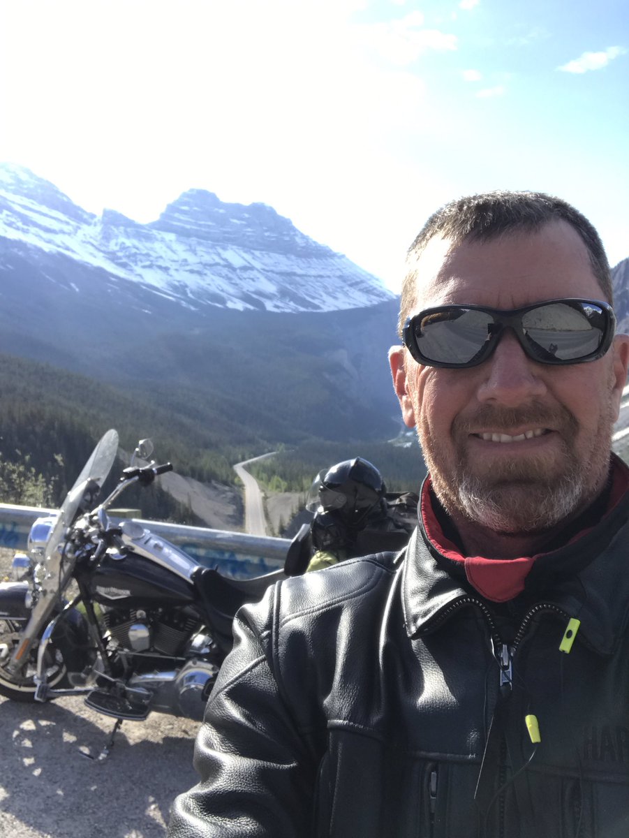 jerry_mack's tweet photo. Jasper Nat'l Park, Canada. #GlacierCountry #HDRoadKing @harleydavidson https://t.co/ebGdMN5Ogq