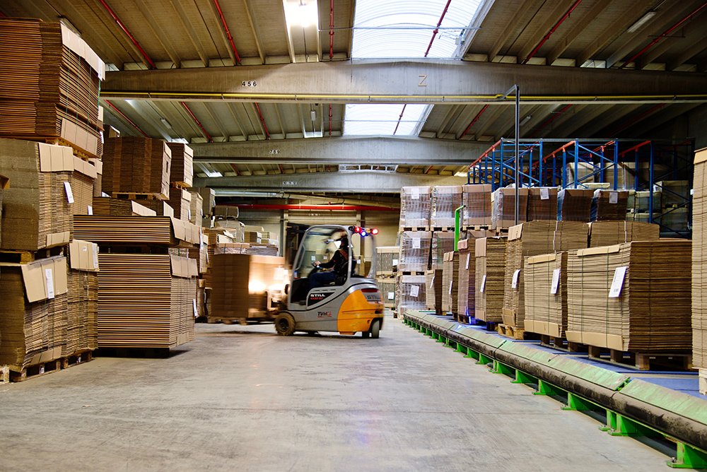 Onydis's tweet photo. Check out this blog to find out all the #tips and tricks for efficiently managing #POS material in your #warehouse. https://t.co/CDVHMU5sFn https://t.co/yt25e4u35J