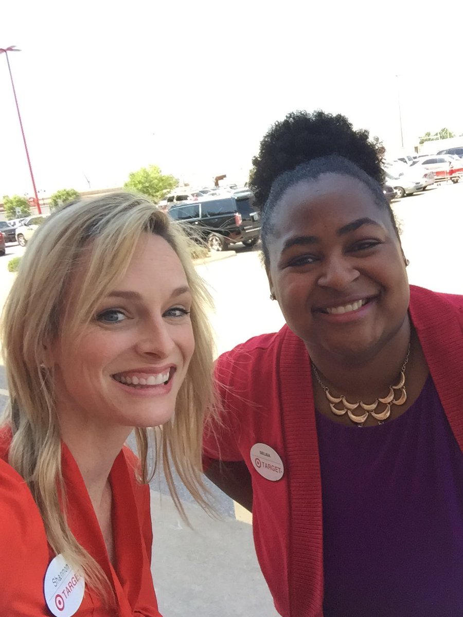Remodel kick off cookout!! #T1397 @Hayley_Skuy <a href="/DelisaPettus/">Delisa Pettus</a> @Lawwible <a href="/dgmg3/">Denise Garrett</a> <a href="/kayla_kapuscik/">Kayla Kapuscik</a> <a href="/MattTarget23/">Matt Seifried</a> <a href="/thetraviswilson/">Travis Wilson</a> <a href="/jongoodin/">东莞</a>