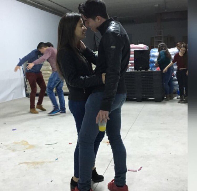 MariaNavarro45's tweet photo. 00:13😻 Bonito es poder seguir sumando treces a tu lado. Gracias por todo y sobre todo por aguantarme estos últimos días❤❤ https://t.co/InPgm4tf11