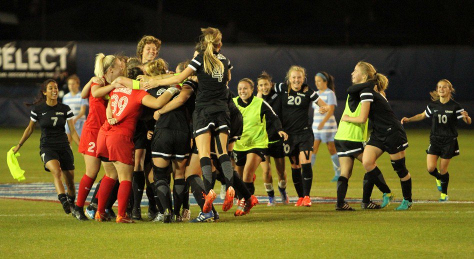 UNOHRacers's tweet photo. #UNOH - New Article - Defending Champion Racers Announce 2017 Women’s Soccer Schedule
 - https://t.co/llzYMt9p5w https://t.co/yDsDE238S2